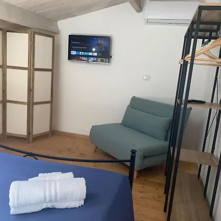 Casa Del Vicolo Apartment